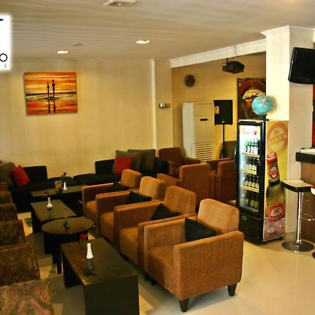 Royal Mamberamo Hotel Sorong Dış mekan fotoğraf