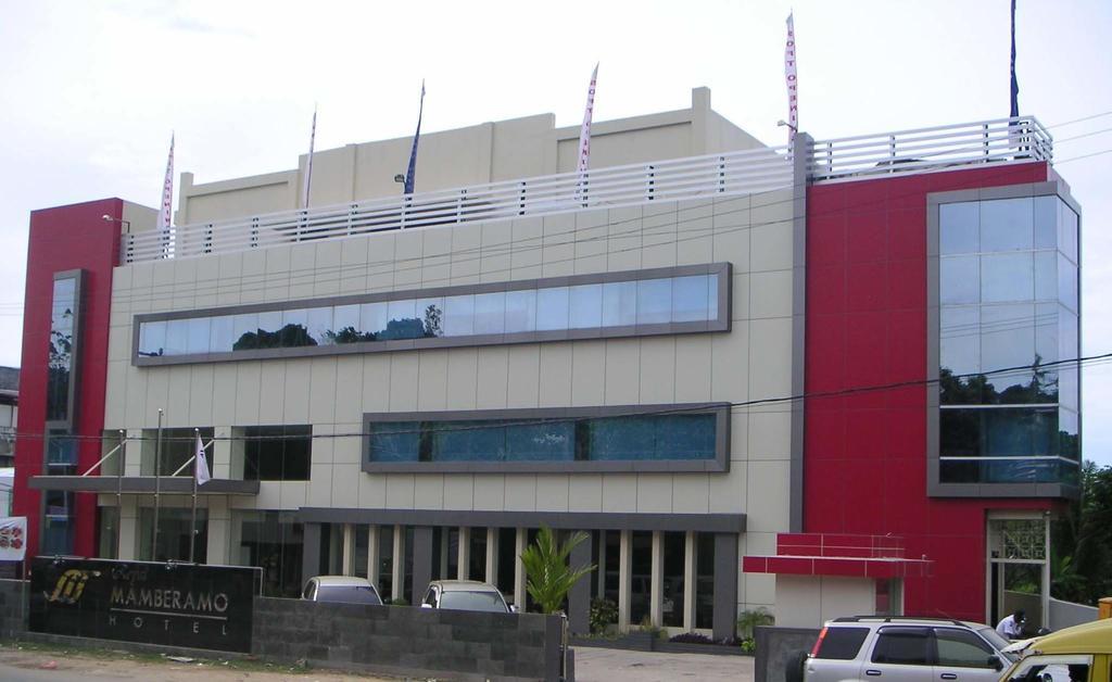 Royal Mamberamo Hotel Sorong Dış mekan fotoğraf