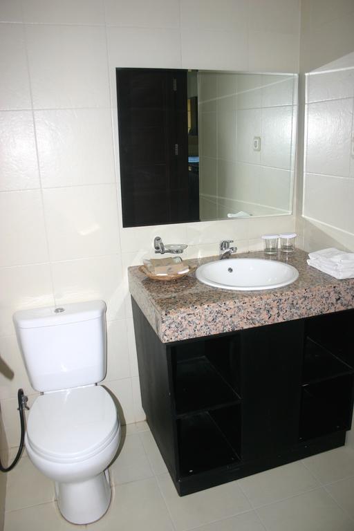 Royal Mamberamo Hotel Sorong Oda fotoğraf