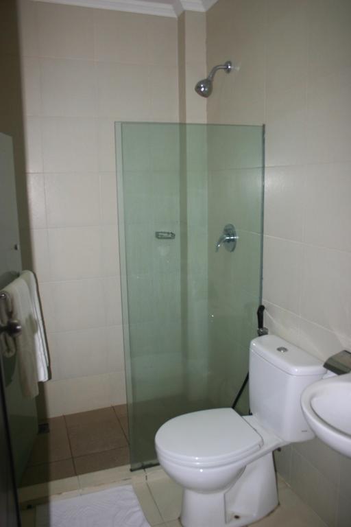 Royal Mamberamo Hotel Sorong Oda fotoğraf