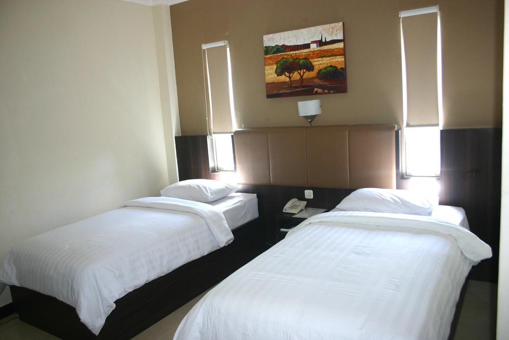 Royal Mamberamo Hotel Sorong Oda fotoğraf