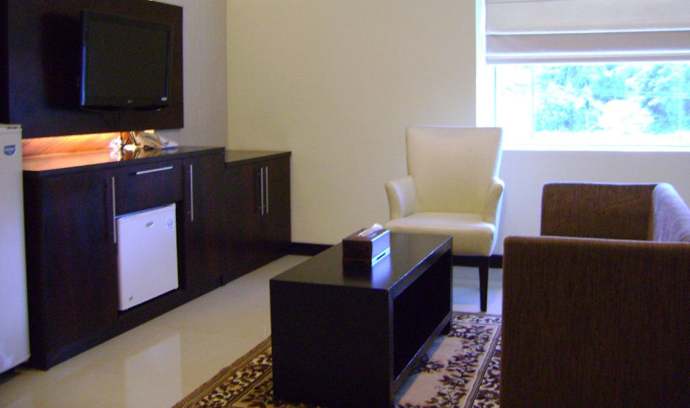 Royal Mamberamo Hotel Sorong Dış mekan fotoğraf